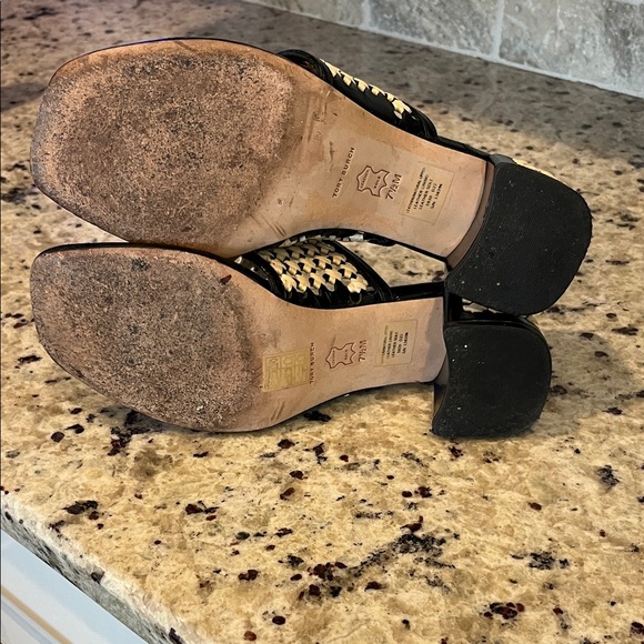Tory Burch Black and Cream Checkered sandals - Picture 11 of 13